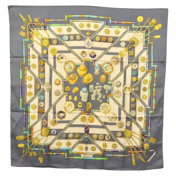 HERMES Carre 90 Scarf ""PETIT MAIN"" Silk Ivory - Picture 1 of 15